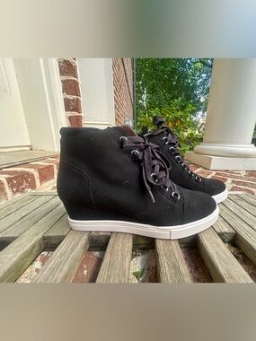 Black Wedge Lace-Up Sneakers for Women Size 7.5